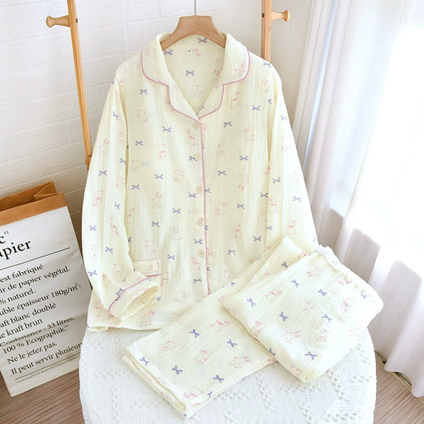 Breast pads, pijama with bow