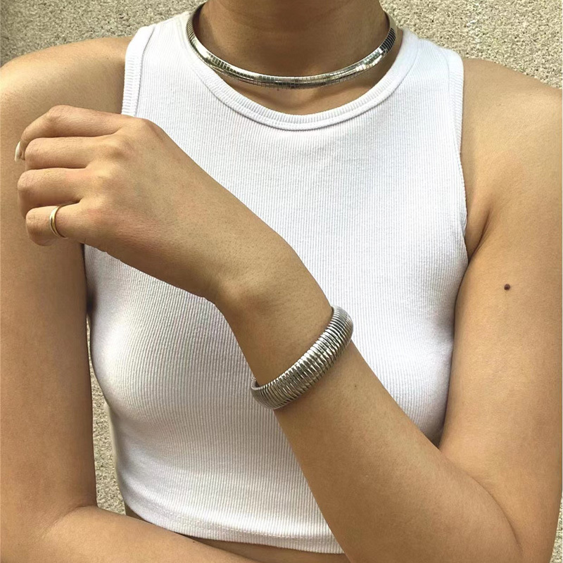 Bangle Classification Exaggerated Solid Color Stainless Steel Plating Bangle