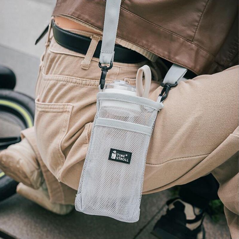 户外水杯背带可斜挎水壶包登山徒步保温杯防摔矿泉水瓶保护套通用