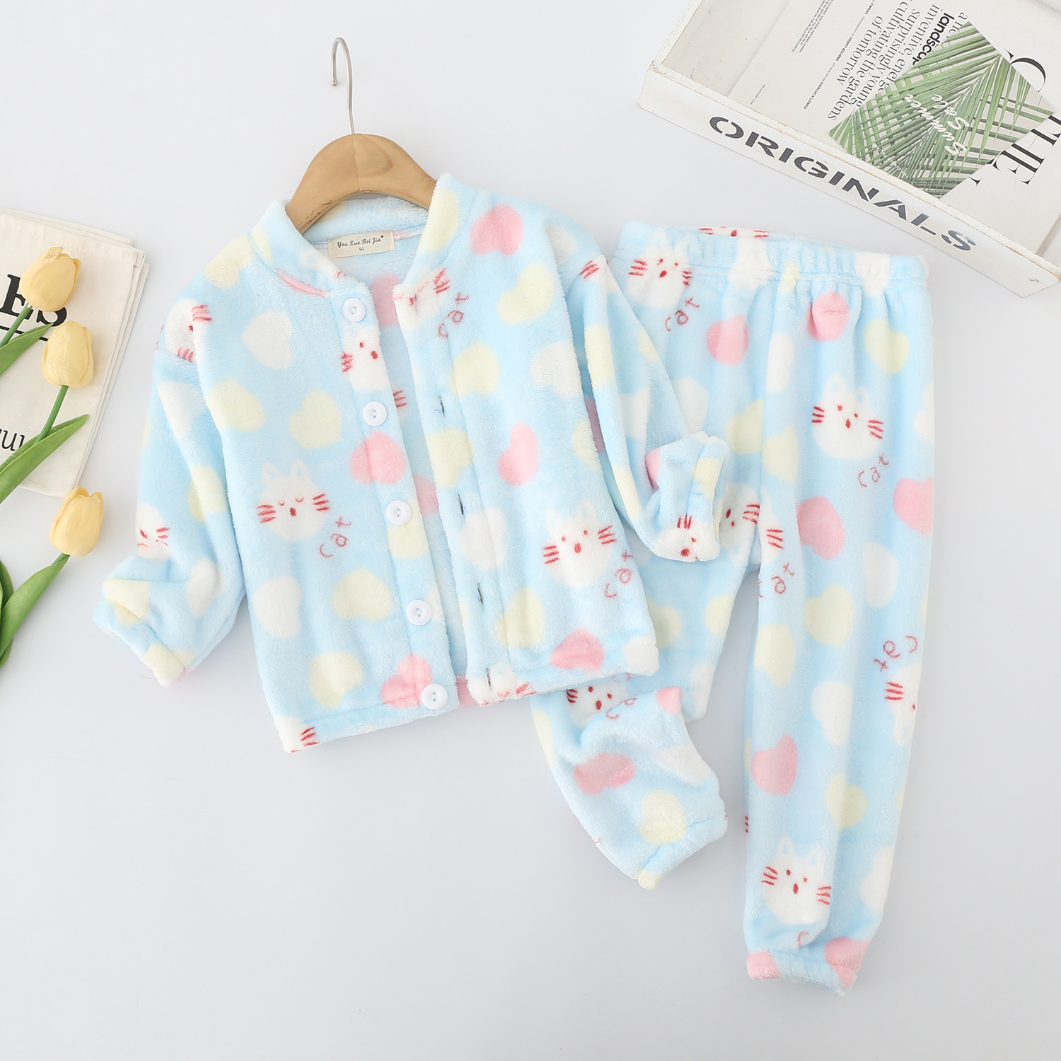 2021 Otoño e Invierno traje de pijama para niños franela niños y niñas estampado flor hebilla cardigan hogar conjunto de dos piezas primavera