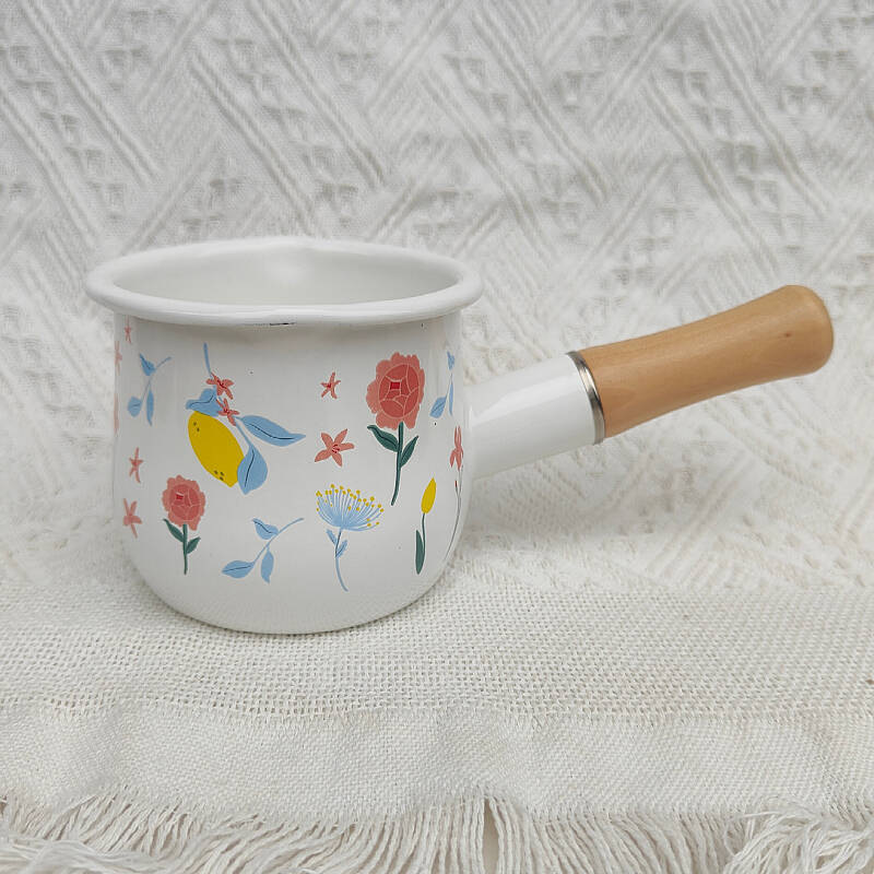 Olla de leche esmaltada de estilo japonés de 10cm, mini olla esmaltada, olla para suplemento de alimentos para bebés, olla para leche de 550ml
