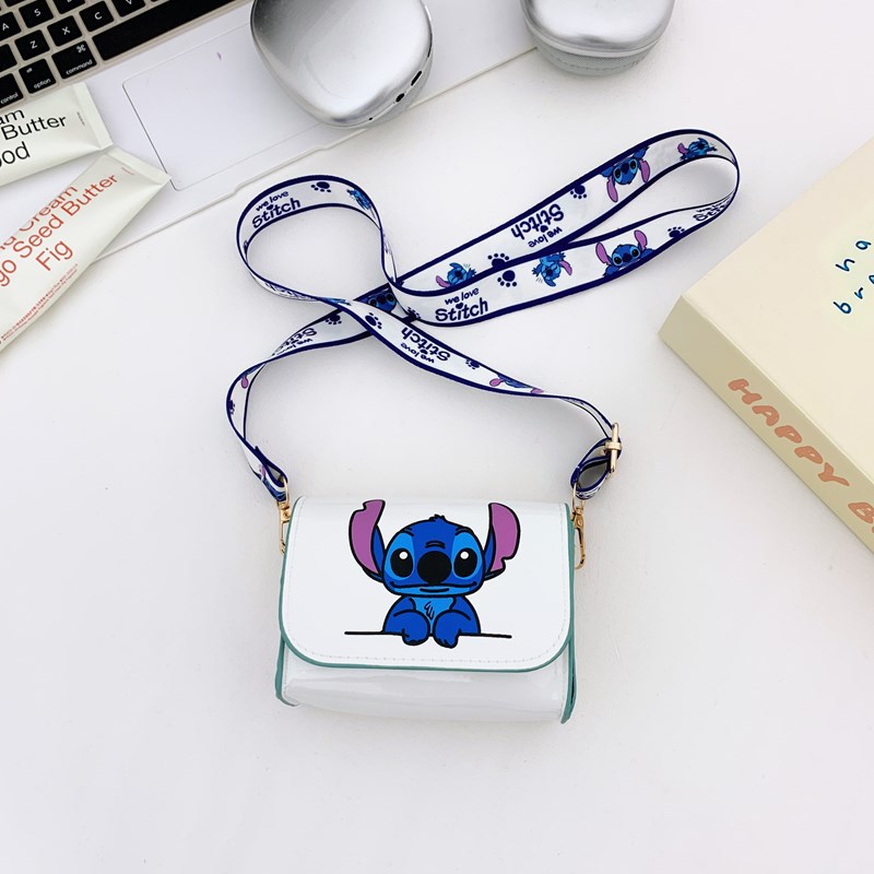 화이트 블루 스티치