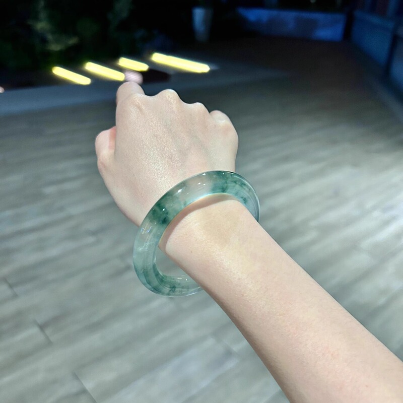 Affordable Imitation Jade Bracelet, Ice-Type with Floral Patterns, Round Jade Bracelet, Quartzite Jade Bracelet, Round Jadeite Color