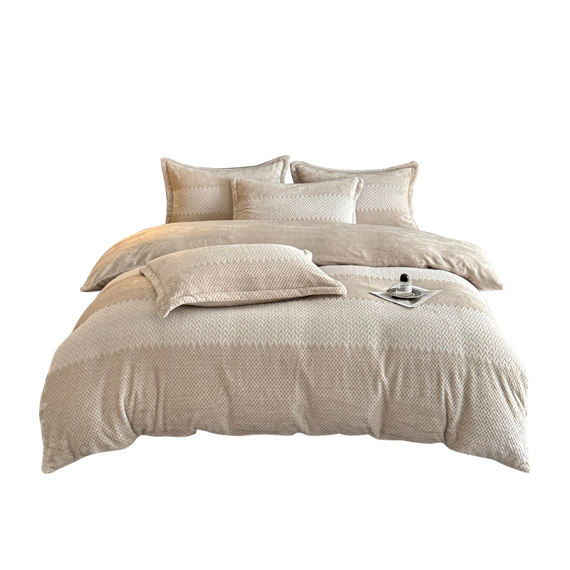 Otoño e invierno engrosado tallado cama de terciopelo de leche cuatro piezas con sábanas de terciopelo de franela de coral tres piezas con ropa de cama