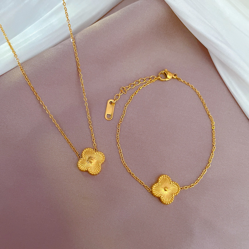 Fashion Four Leaf Clover Titanium Steel Plating Womenu0027S Bracelets Necklace 1 Piece