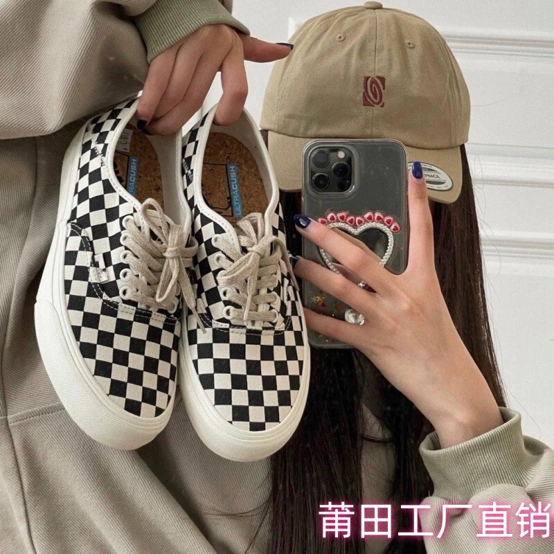 2025 Vance Black and White Checkerboard Couple Sneakers Anaheim Era Raw Rubber Sole Environmentally Friendly Vulcanized Women's Canvas Shoes