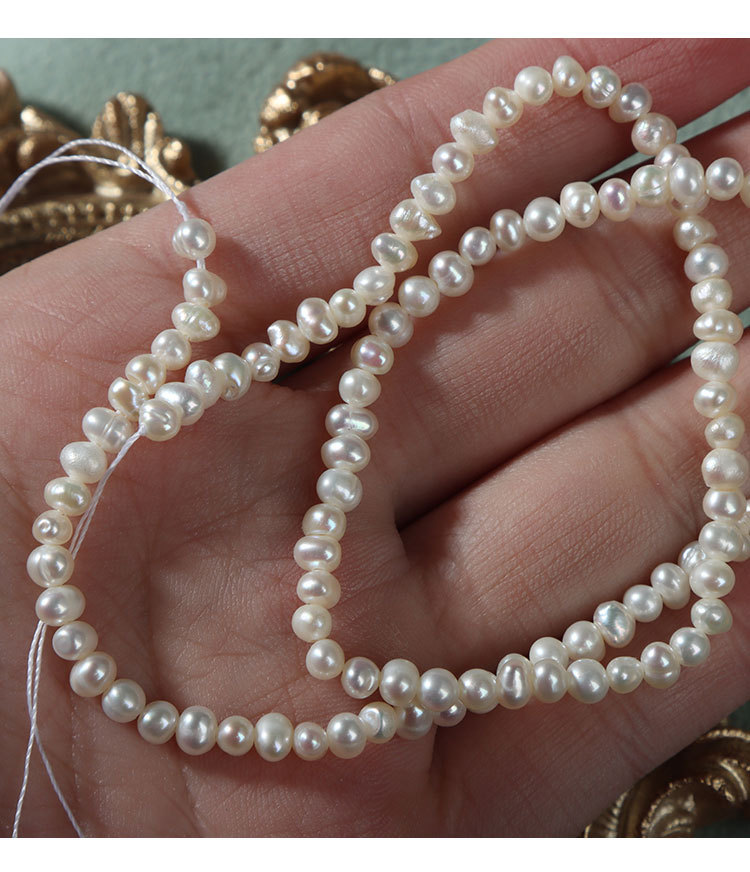 Fashion Solid Color Natural Freshwater Pearl Beaded Necklace 1 Piece display picture 9