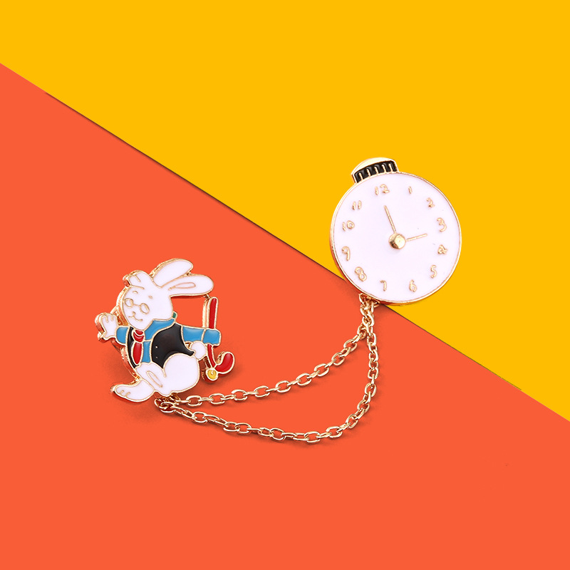 Estilo De Dibujos Animados Lindo Pin Conejo Reloj Aleación Barniz De Estufa Unisexo Broches display picture 2