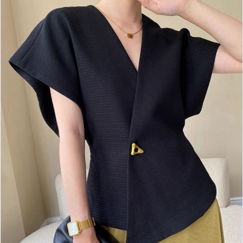 One-Button Waist Slimming Fashionable Top French Style Asymmetric Suit Off-Shoulder Sleeve Vest Vest Design 4