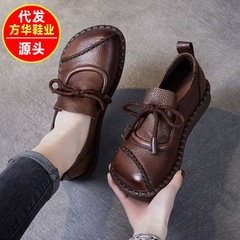 复古手工单鞋女软底防滑妈妈鞋2025春新款民族风平底中年皮鞋