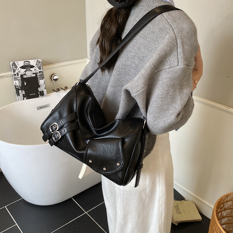 跨境高级感枕头包包女2025秋冬新款软皮单肩包休闲简约百搭斜挎包|undefined