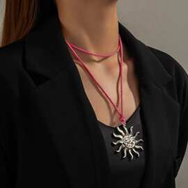 欧美跨境粉色项链多层小众时尚金属银色太阳吊坠饰品配件配饰暗黑