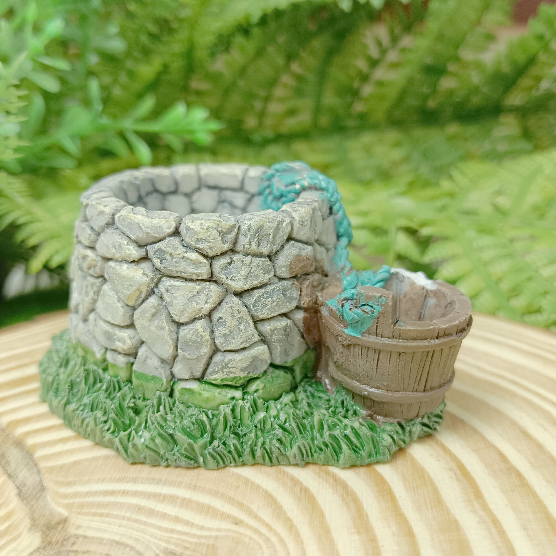 Maceta de carne, musgo, decoración de micro paisaje, decoración de peceras, decoración de paisaje, pozo antiguo, mesa de arena, edificio, cinturón antiguo, pozo de cubo