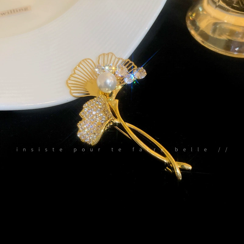 Rabbit with zircon with bow, fashionable universal cute design brooch lapel pin, light luxury style, trend of season