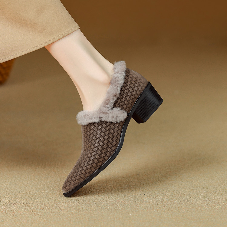 4Cm~Woven Pattern Thick Heel Pointed Toe Wool Deep-Cut Single Shoes for Women, 2025 New Winter Style, Fleece-Lined Warm Leather Shoes