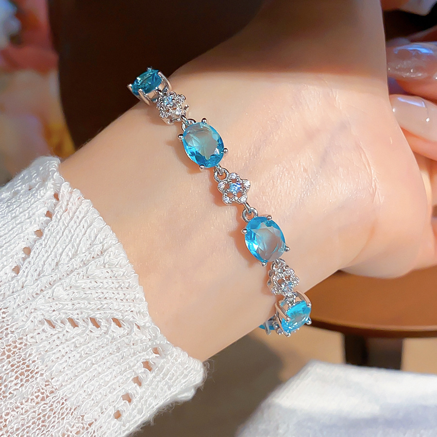 Pulsera de lazo ovalado de circón azul marino, exquisita pulsera ligera y de lujo de alta gama, pulsera de diseño de nicho