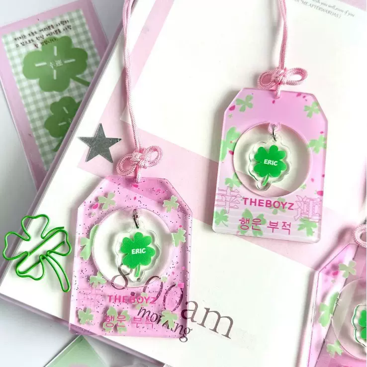 亚克力御守挂件定制无边亚克力镂空钥匙扣定制透明细闪彩窗物料