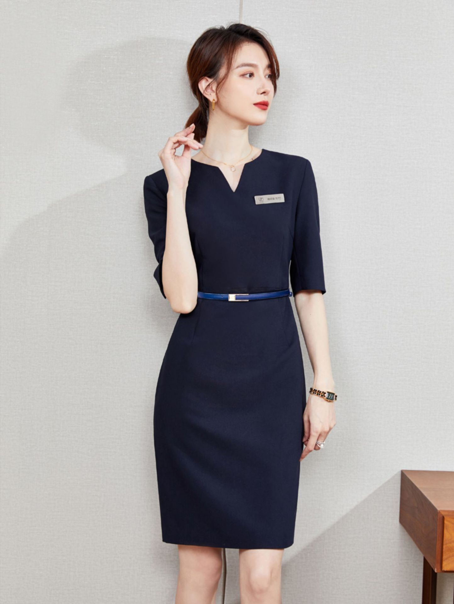 Đầm liền công sở tay ngắn dáng ôm thanh lịch — Màu xám (ngắn tay) chi tiết 7