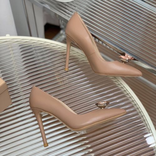 European Station Women's Shoes 2025 Spring and Summer New Water Diamond Buckle Stiletto Sheepskin Sheep Beijing Single-layer Shoes Pointed European and American High-heeled Shoes