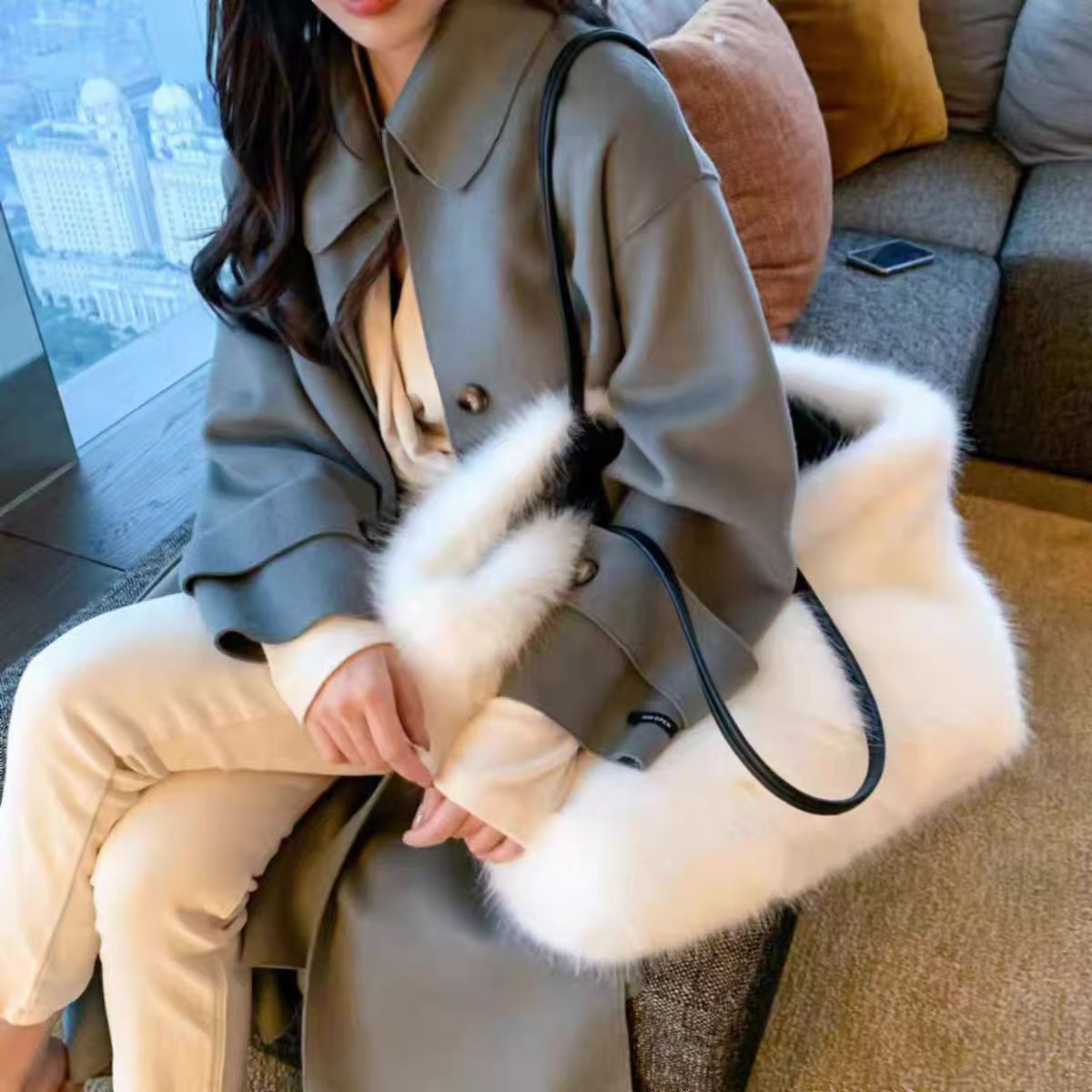 2024 new fur bag, large capacity fur shoulder bag, hand-held large bag, women's bag, tote bag, women's bag_voghion.com
