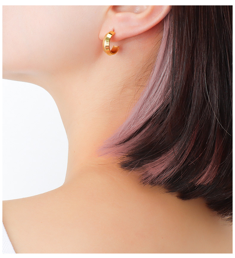 European and American exaggerated simple C-type titanium steel plated 18K real gold earrings