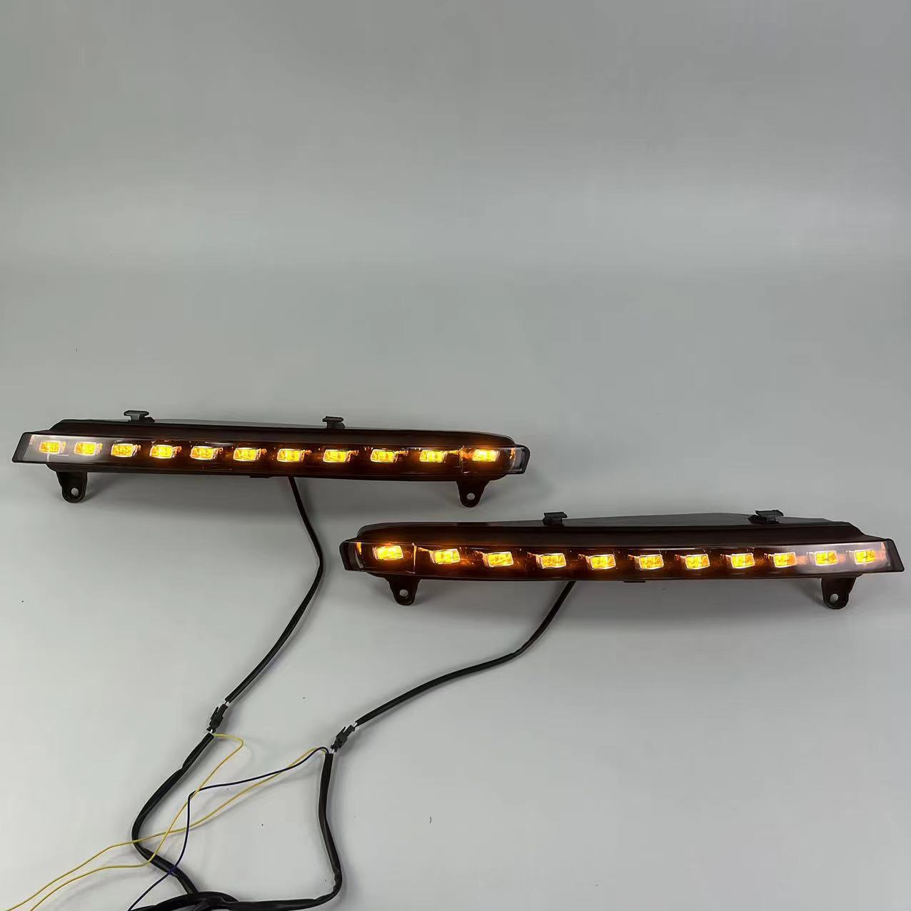 Suitable for Audi Q7 05-09 daytime running light modified front LED daytime running light yellow light turn light