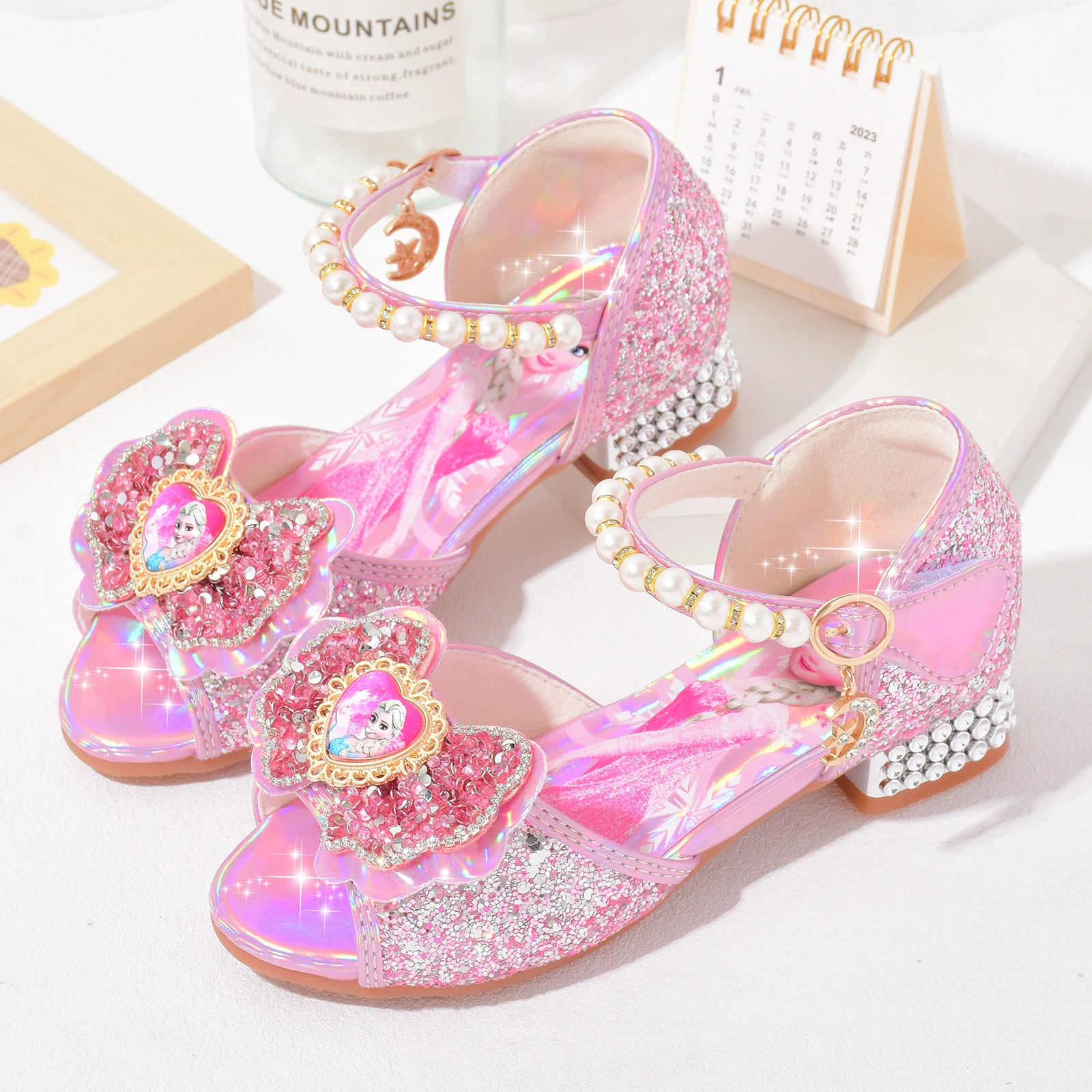 Новые летние туфли принцессы Aisha, модные туфли на высоком каблуке для девочек с замороженными кристаллами, детские сандалии, женские Стразы