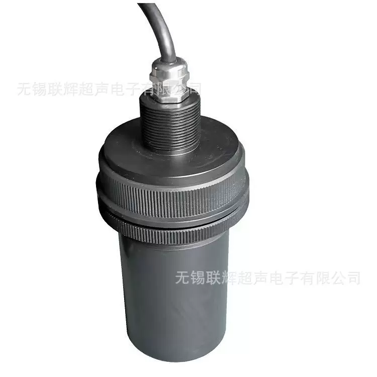 6米/8米超声波传感器温度补偿数字量输出RS485/TTL