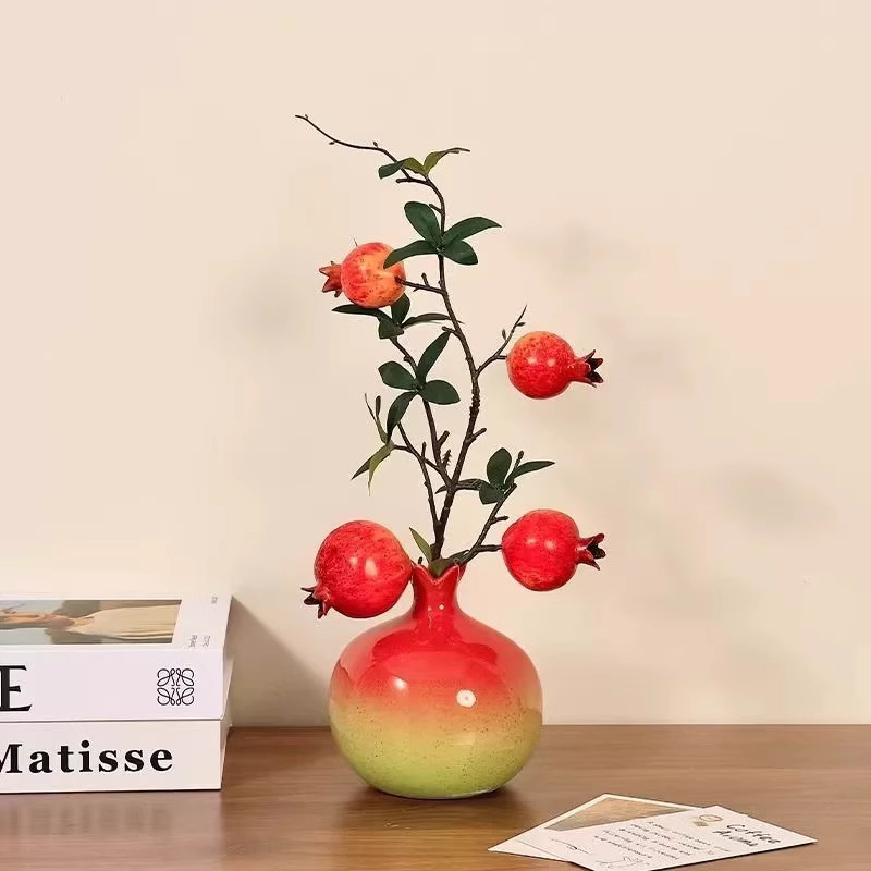Pomegranate vase + 4 small pomegranates red