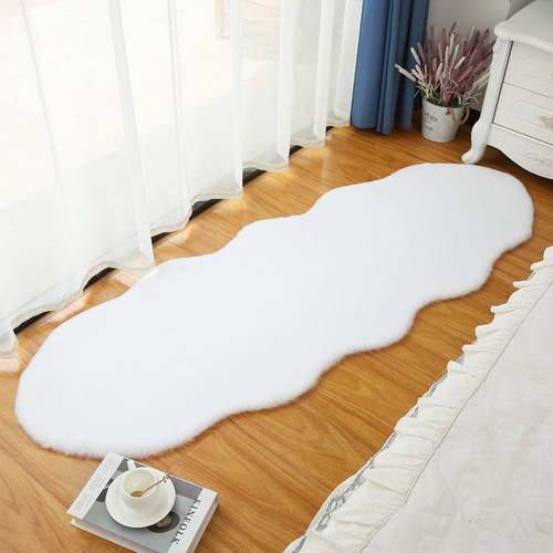 New Amazon Fake Rabbit Fur Runner Rug Bedside Rug Bedroom Living Room Balcony Cushion Plush Irregular Rug Thickened