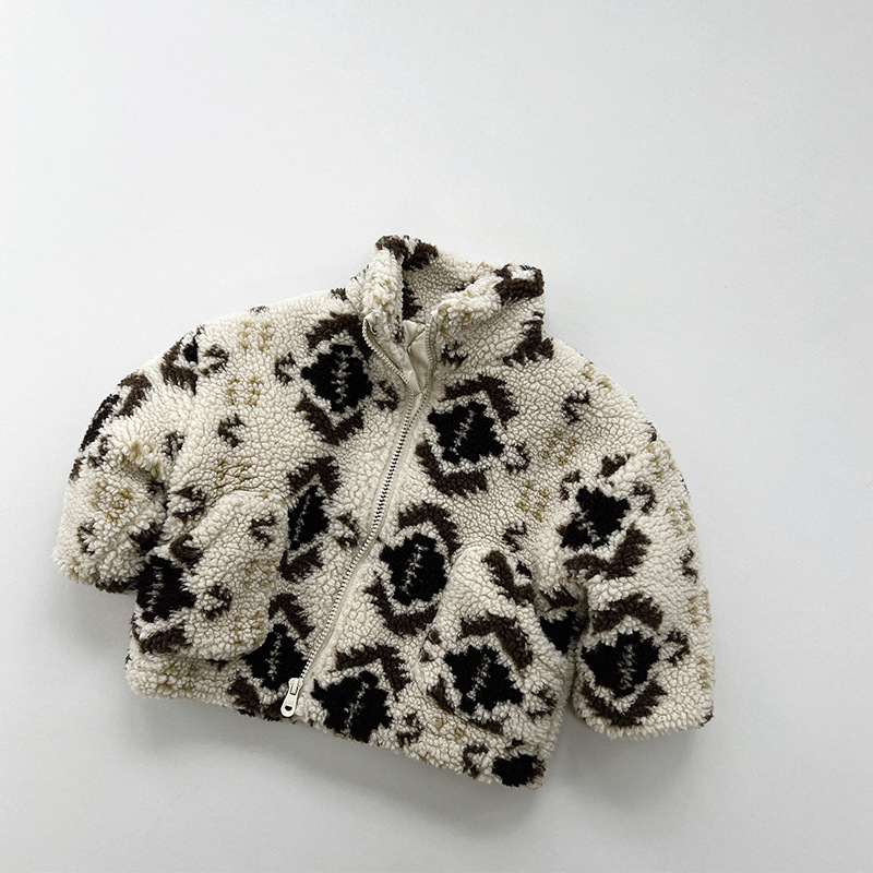 Chaqueta de algodón estilo coreano, modelo nuevo de invierno 2025 para niños y niñas, abrigo de algodón acolchado y cálido, ropa de bebé moderna y elegante.