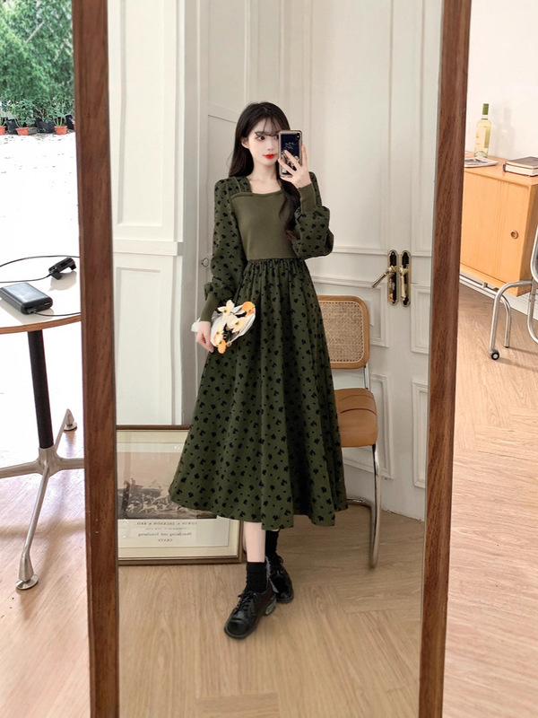 2025年秋季植绒碎花灯芯绒内搭长裙方领显瘦针织显瘦打底连衣裙|undefined