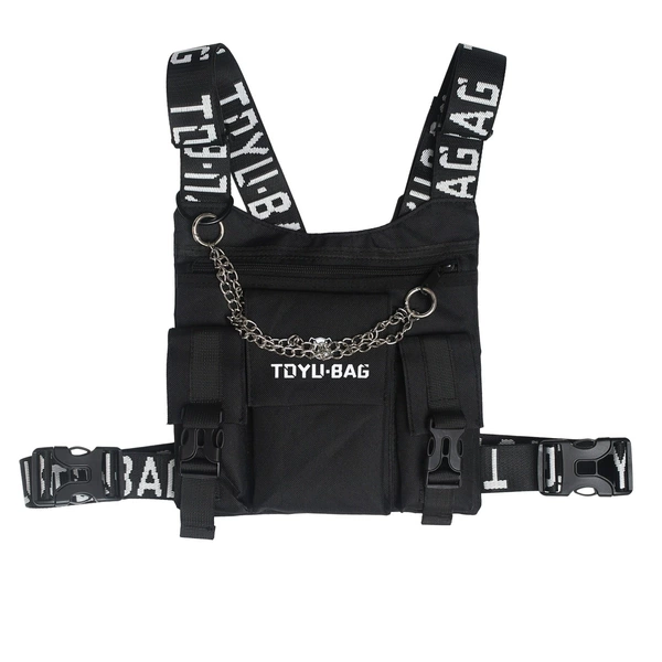 Black letter + chain