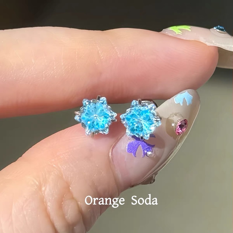 OrangeSoda爆闪雪花耳骨钉钛钢耳蜗钉小巧精致锆石简约百搭耳钉女|undefined