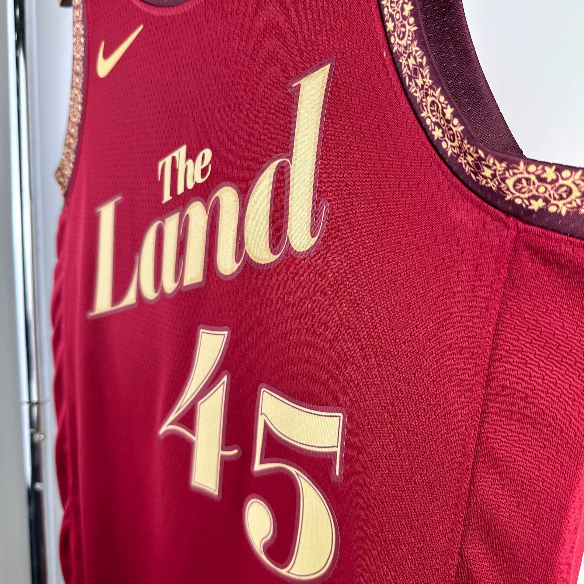 Джерси Cavaliers №23 Джеймс 2 Ирвинг 45 Митчелл 10 Гарланн 25 сезон городская версия баскетбольная форма