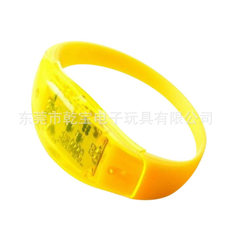 Pulsera luminosa de silicona personalizada activada por voz Bar KTV atmósfera interactiva animando música vibratoria pulsera luminosa intermitente