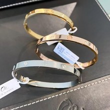 love宽窄版卡家高版本五代手镯女满天星V金18K玫瑰金手环男女情侣