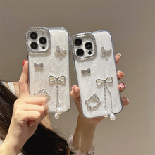 一件代发日韩风水钻蝴蝶缕空KT猫适用于iphone16手机壳15proMAX珠