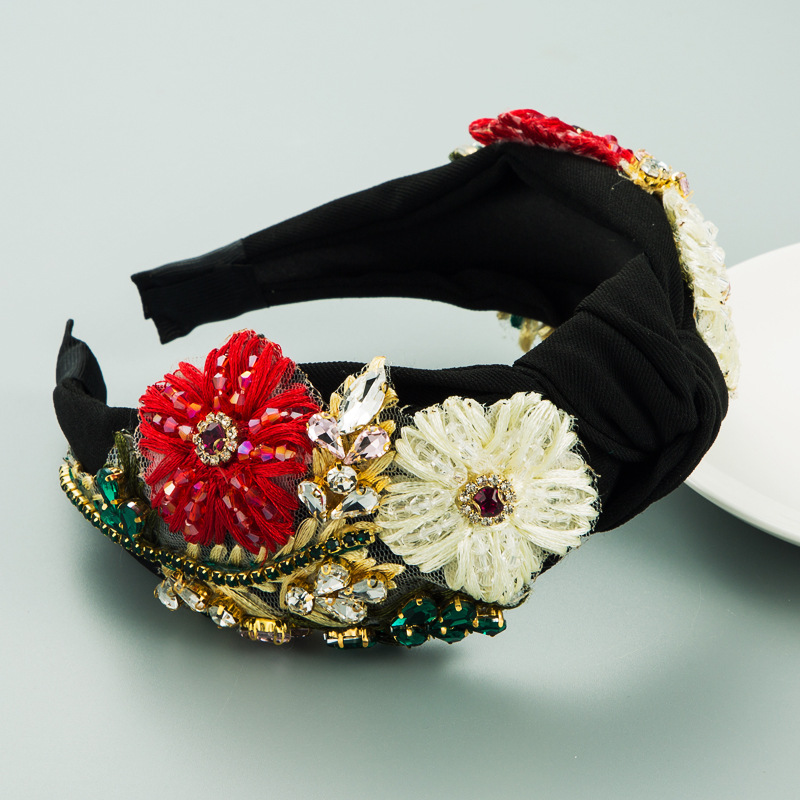 Retro Fabric Diamond Hand-woven Crystal Flower Headband Heavy Hair Accessories display picture 5