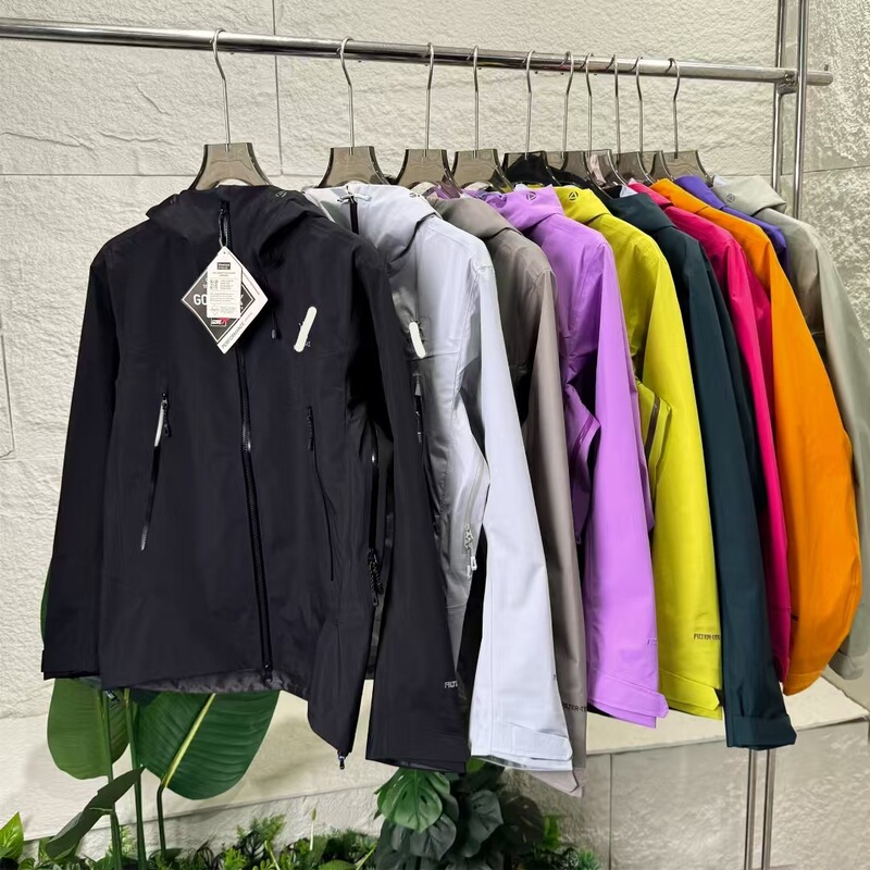 Kaijia Kls Windproof, Waterproof and Breathable Outdoor Mountaineering Jacket for Men and Women, All-Season Jacket, Can Be Shipped on Behalf of Others