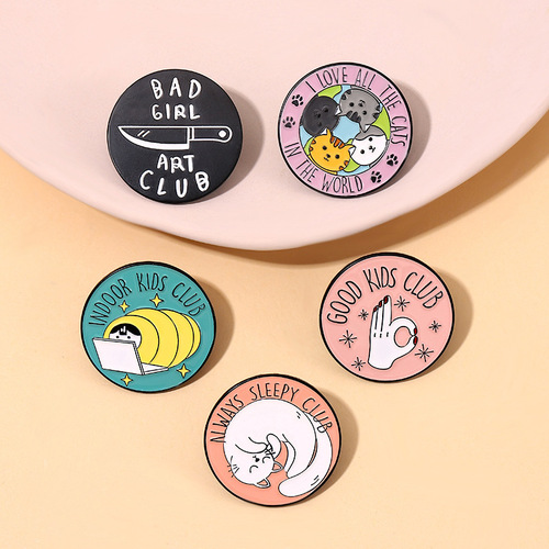 Cross-border round cartoon cat with personality, knife, English letters, versatile coat, skirt, jewelry, alloy brooch