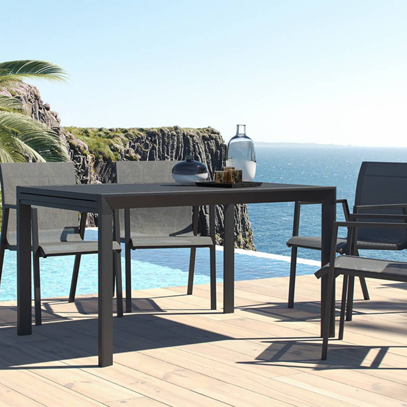 Mesas y sillas de patio al aire libre nórdico Villa Jardín Terraza Mesas y sillas de ocio Hotel B & B Combinación de mesas y sillas de protección solar impermeable