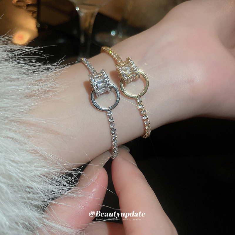 Pulsera geométrica extraída de circón galvanizado en oro real Pulsera exquisita estilo insid japonés y coreano 2025 nueva pulsera ligera de lujo