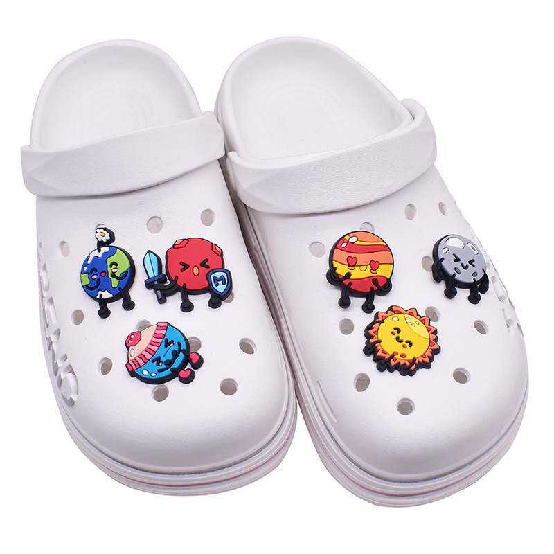 New product planet series hole shoes flower accessories cartoon pvc shoe flower accessories shoe buckle decoration diy detachable shoe buckle