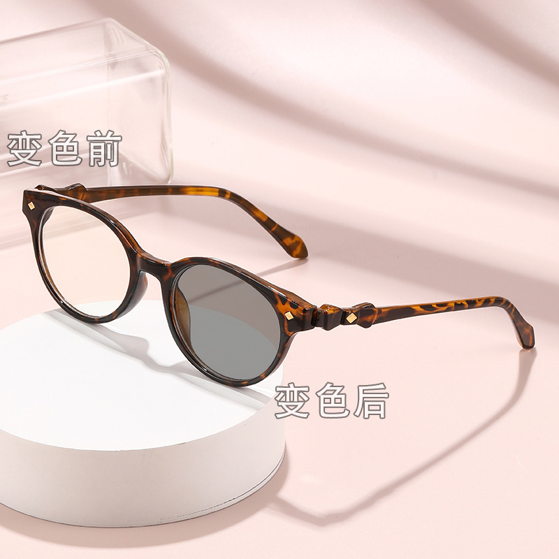 光感变色书呆子眼镜猫眼蝴蝶结防蓝光近视素颜椭圆框女生近视眼镜|undefined