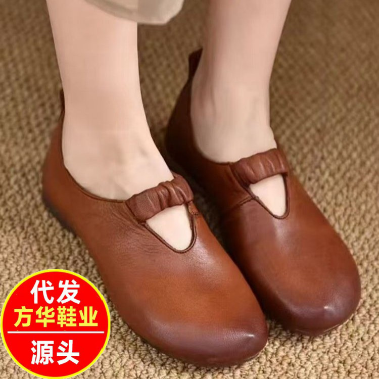 2026 primavera y otoño nuevo estilo estilo nacional de cuero suave suela retro zapatos de cabeza redonda zapatos perezosos zapatos de cuero suave mamá