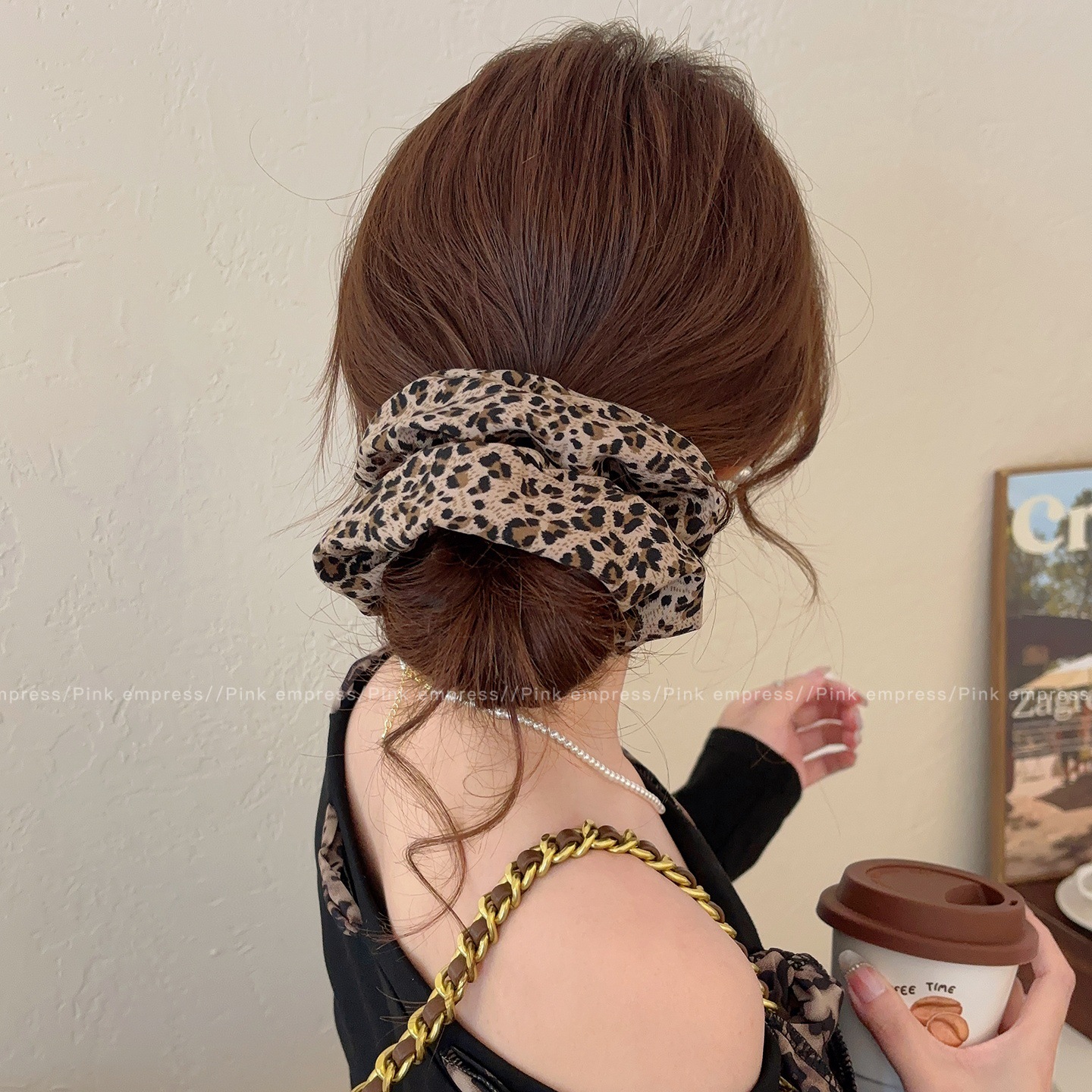 1# Coletero pequeño con estampado de leopardo - aproximadamente 16 cm