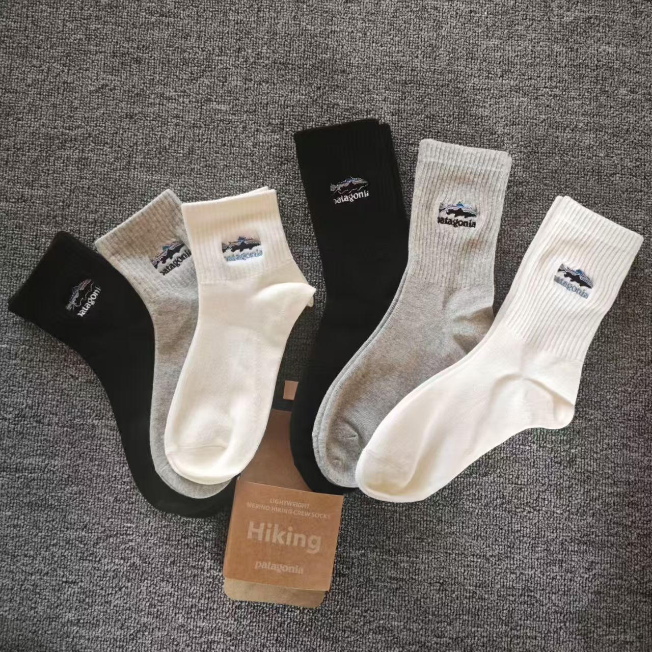 Four Seasons Embroidered Patagonia Men's and Women's Socks Black and White Gray Mid-High Casual Socks Outdoor Sports Socks