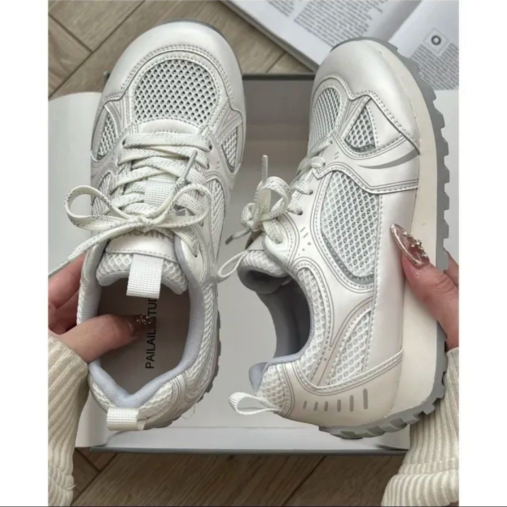 Zhao Lu Si con los zapatos Gump para mujeres 2026 verano nuevo estilo de red deportivo casual con suela gruesa para aumentar la altura de los zapatos de carreras para mujeres