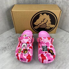 25 新しい CROES 下駄怠惰な靴黒青緑ピンク夏のトレンディなカジュアルカップルスリッパ
